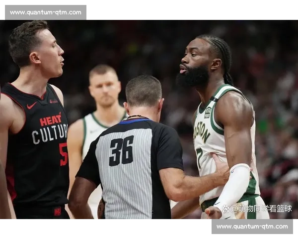 热火逆袭凯尔特人加时取胜 双方激战呈现极限对抗精彩瞬间